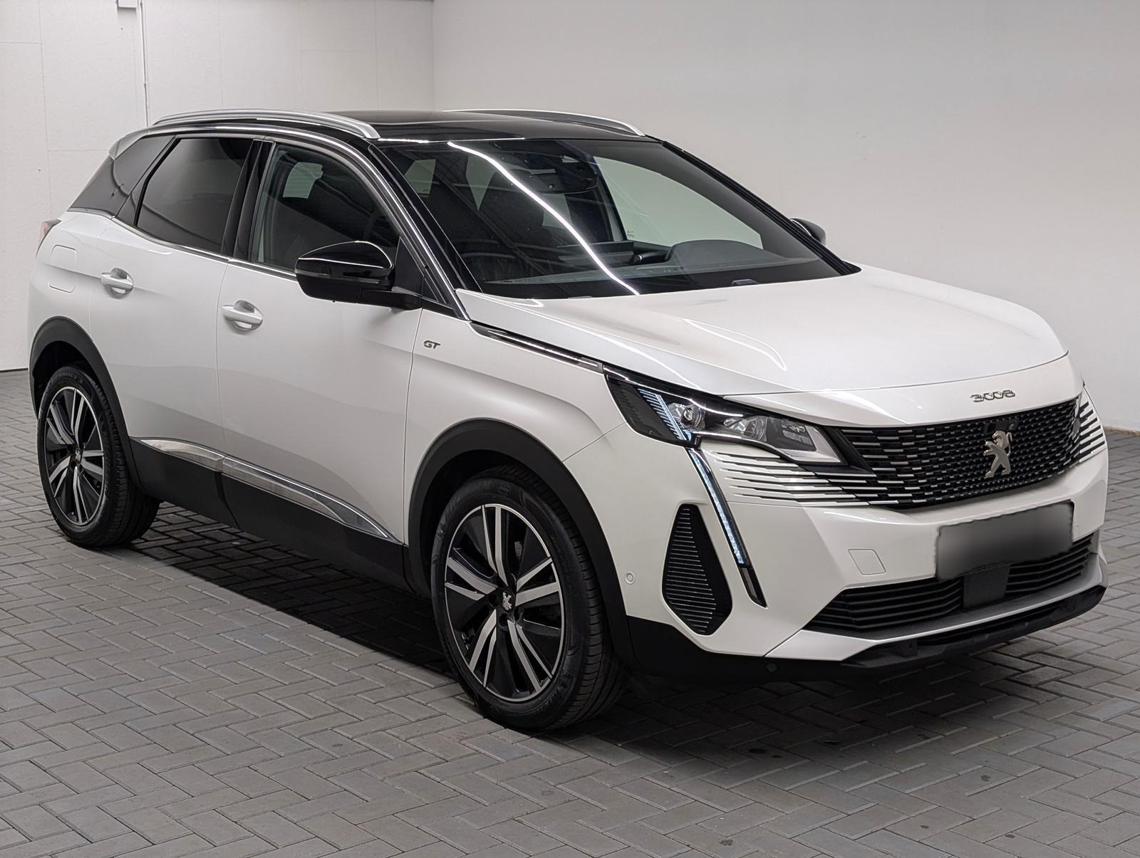 Peugeot 3008 GT LED/Navi/Pano/AHK/Kam/SHZ/Massage/19-LM