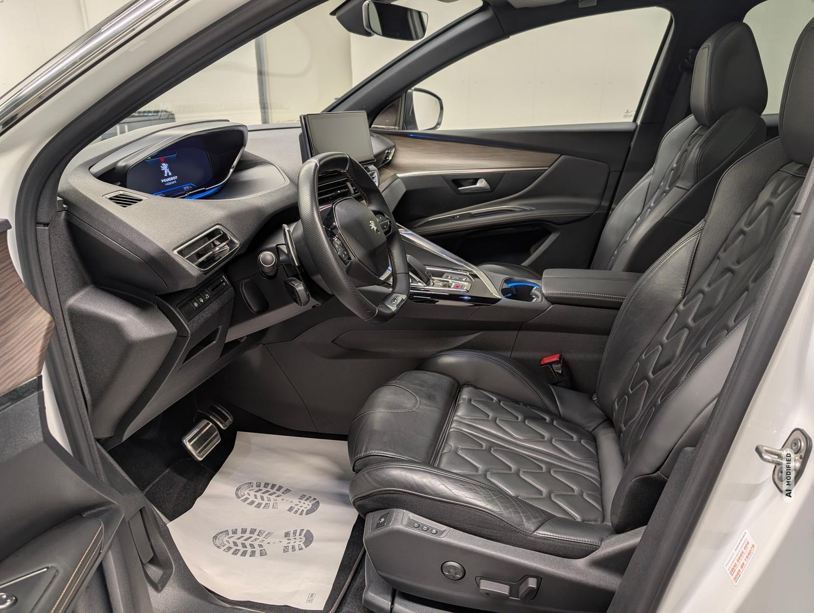 Peugeot 3008 GT LED/Navi/Pano/AHK/Kam/SHZ/Massage/19-LM