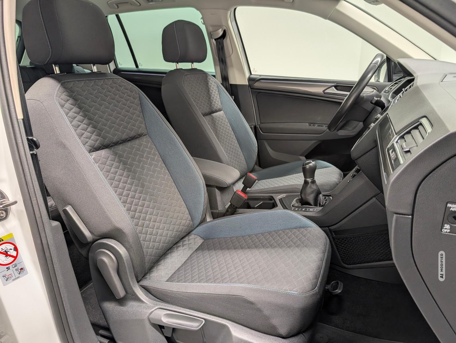 Volkswagen Tiguan IQ.Drive LED/Navi/Pano/SHZ/Kam/elH/18-LM