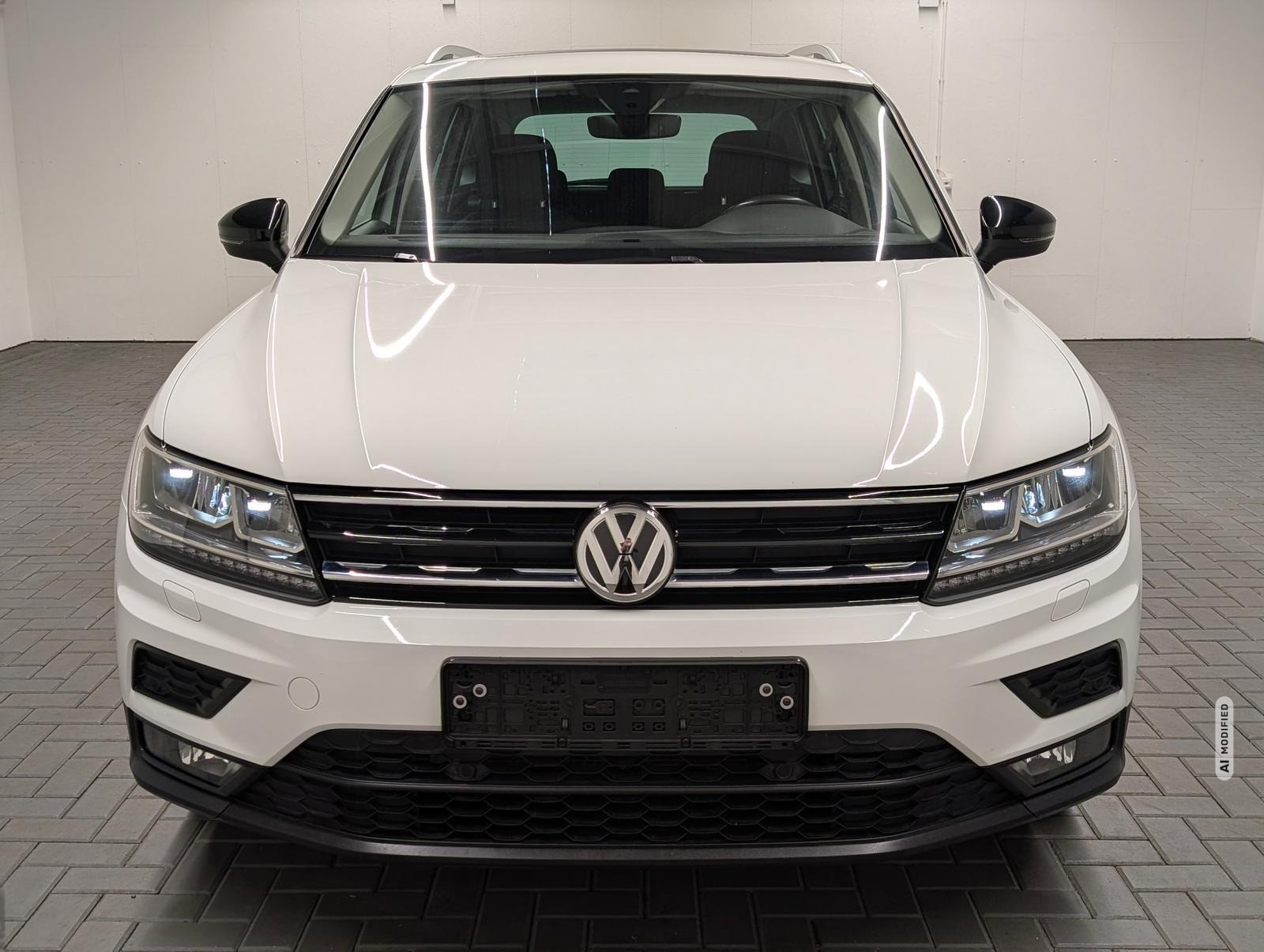 Volkswagen Tiguan IQ.Drive LED/Navi/Pano/SHZ/Kam/elH/18-LM