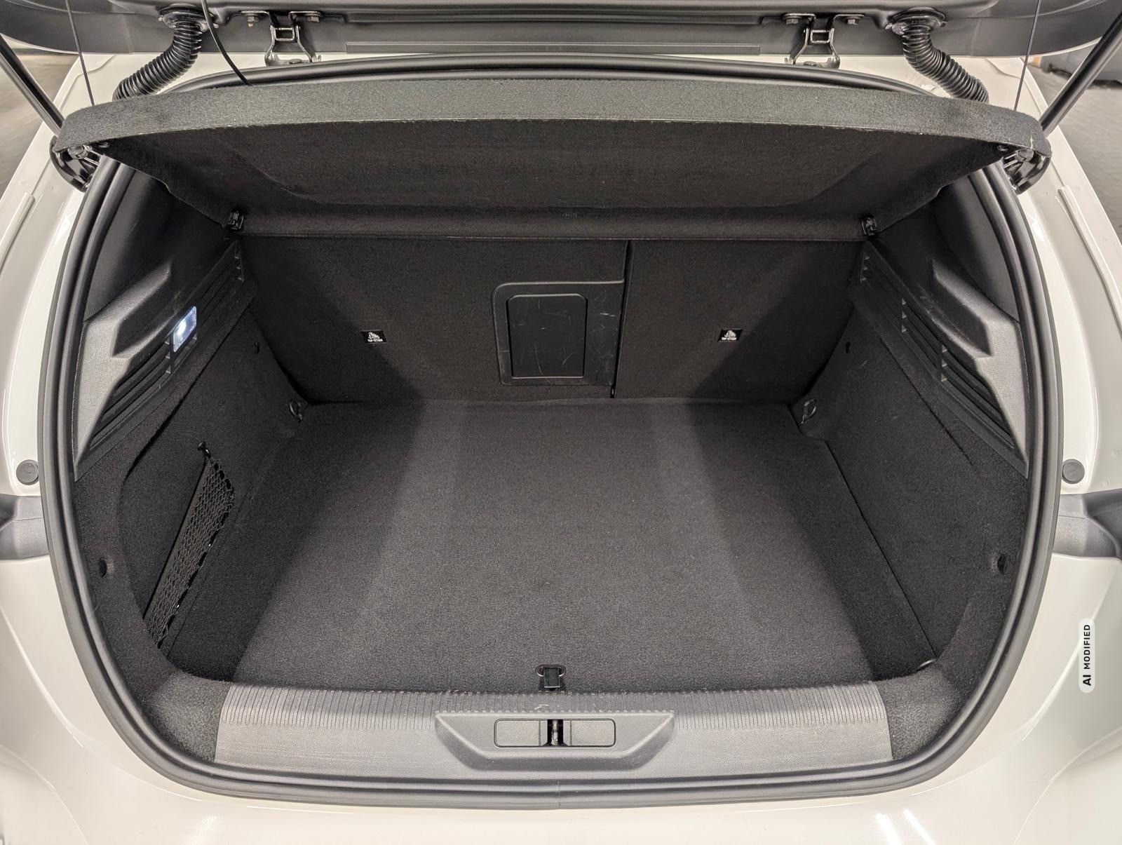 Peugeot 308 Hybrid Allure LED/360°Kam/ACC/SHZ/Navi/18-LM