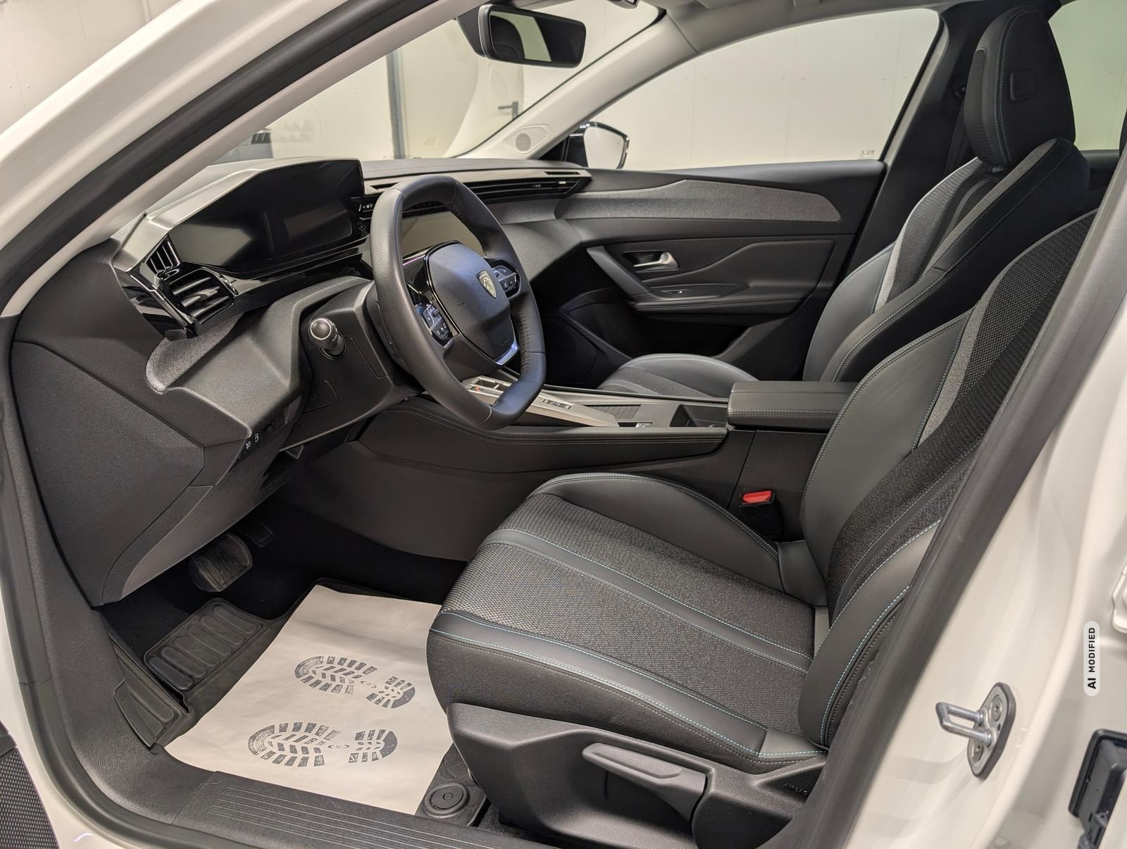 Peugeot 308 Hybrid Allure LED/360°Kam/ACC/SHZ/Navi/18-LM