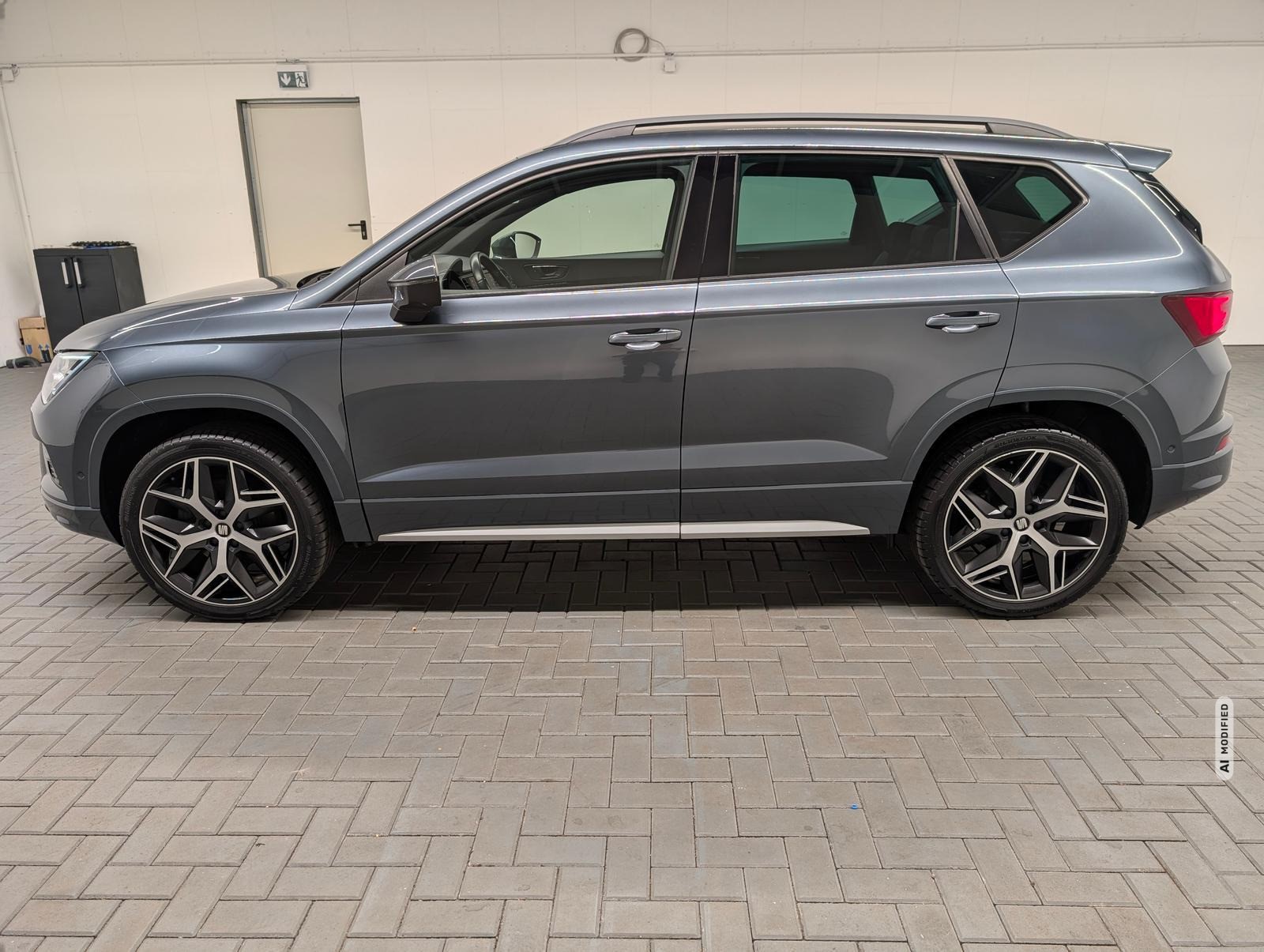 Seat Ateca 4Drive FR LED/Navi/Pano/AHK/SHZ/Kam/19-LM