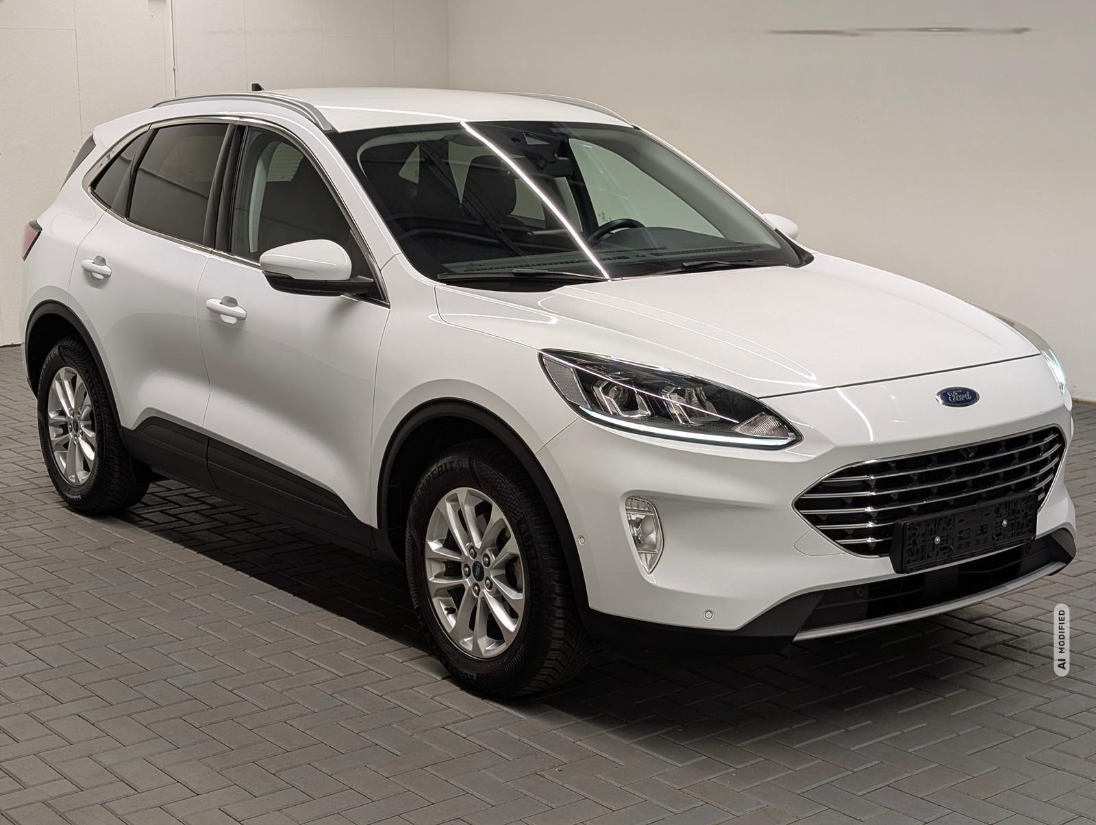 Ford Kuga Titanium Navi/SHZ/LHZ/FSH/Kam/Keyl/ACC/17LM