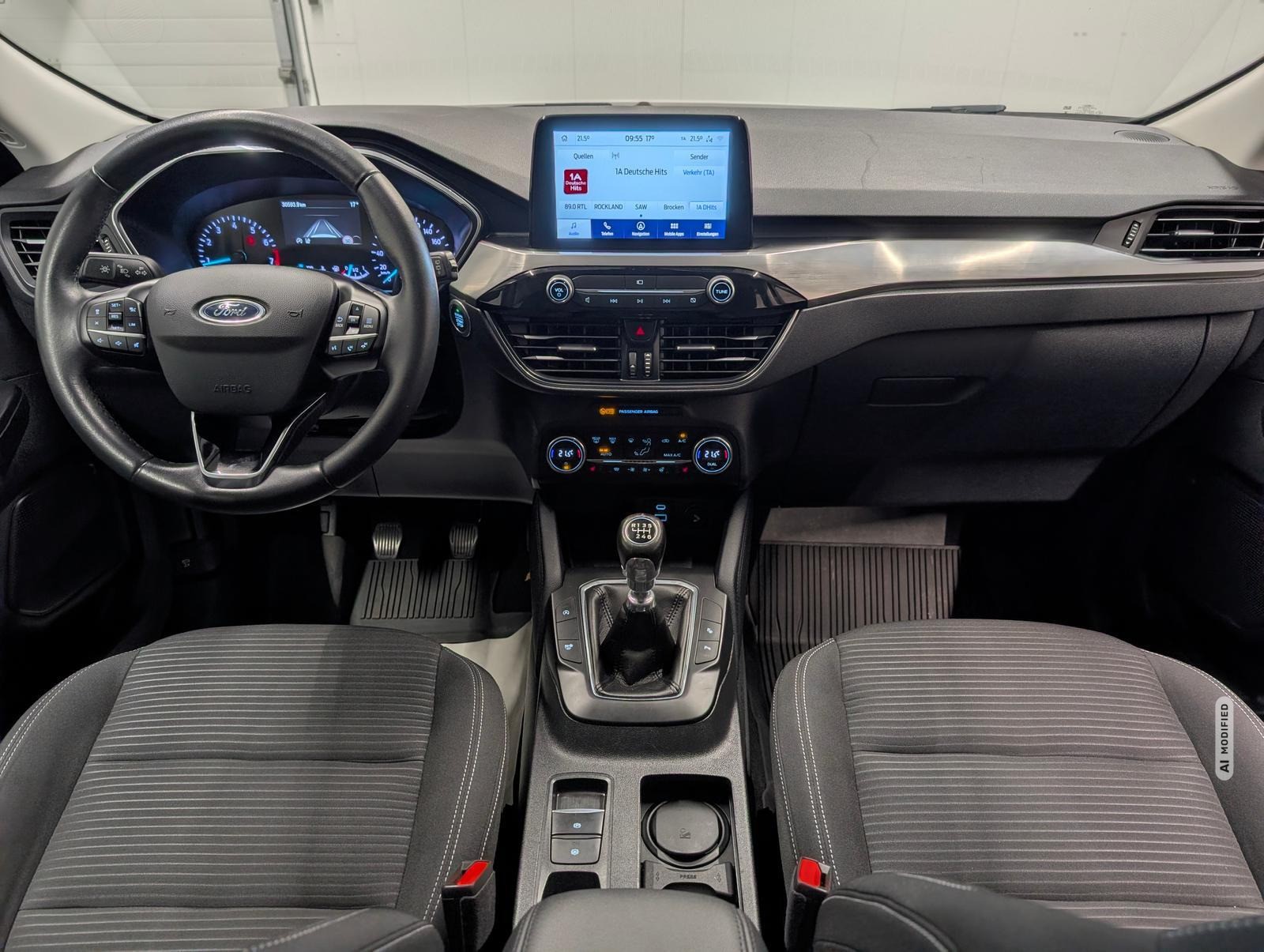 Ford Kuga Titanium Navi/SHZ/LHZ/FSH/Kam/Keyl/ACC/17LM