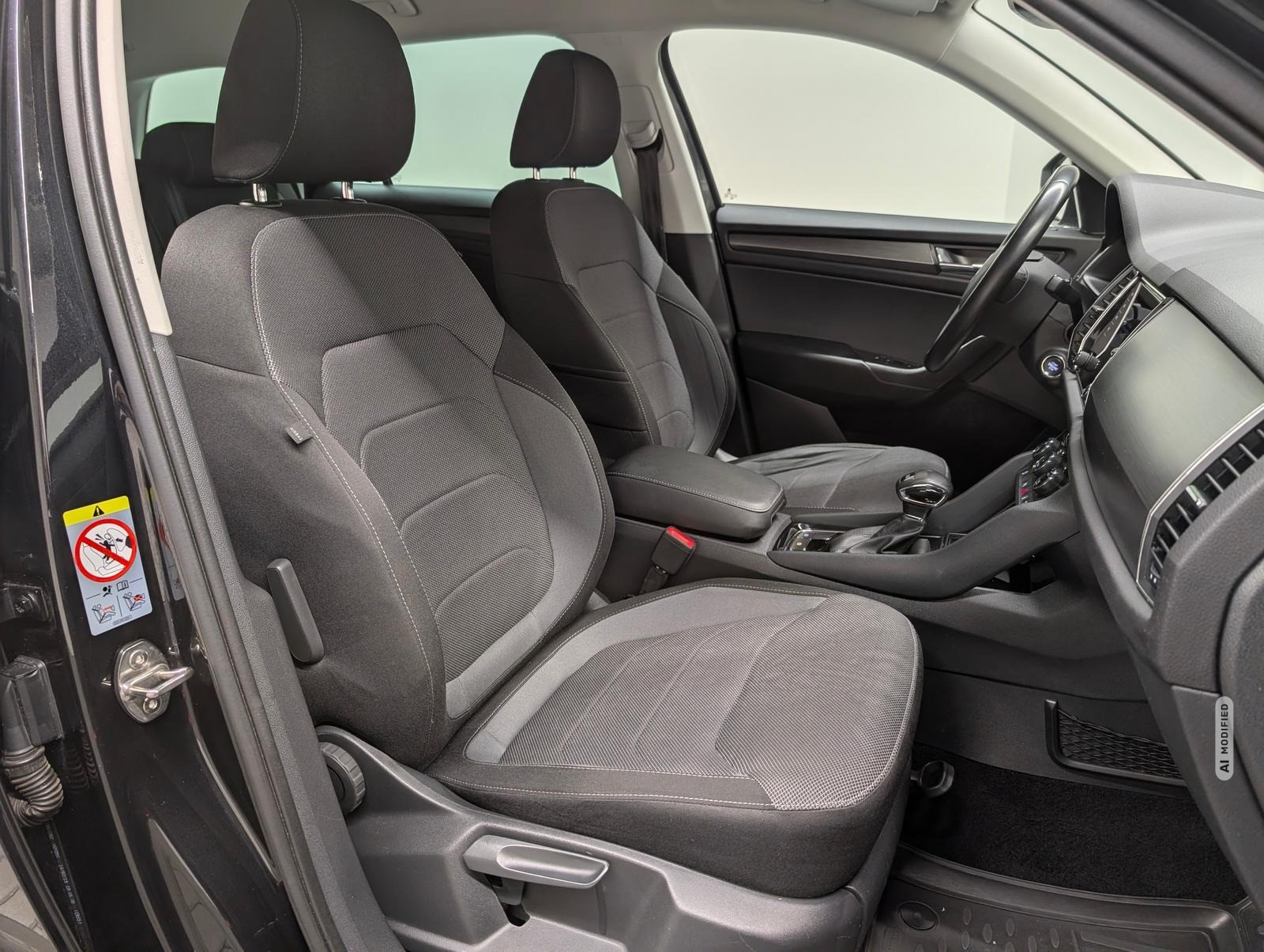 Skoda Kodiaq 7-Sitzer/LED/Navi/SHZ/Tempomat/18-LM