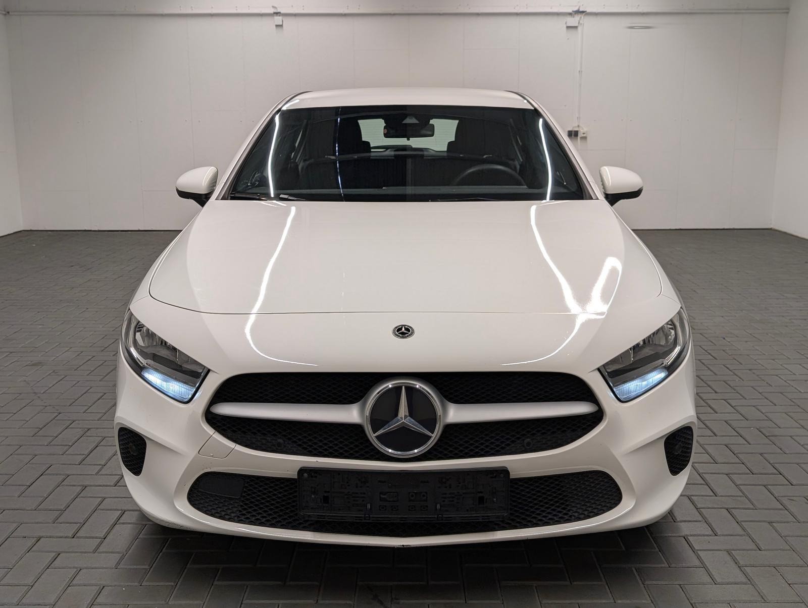 Mercedes-Benz d Navi/SHZ/Tempom./VirCo/Parkass.