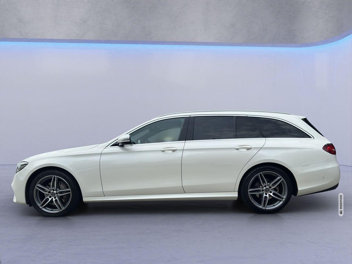 Mercedes-Benz E 220 d T AMG-Line LED/360°/Leder/Pano/Burmester