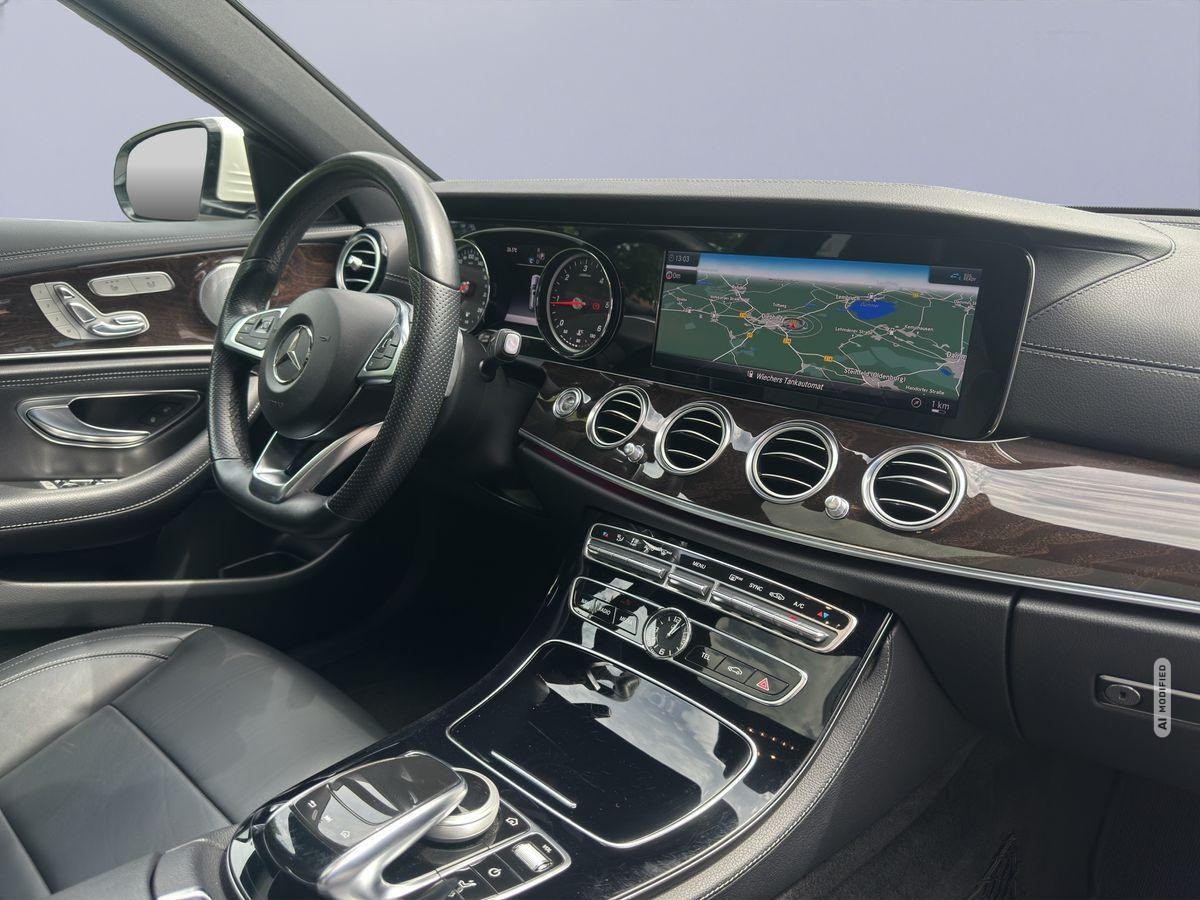 Mercedes-Benz E 220 d T AMG-Line LED/360°/Leder/Pano/Burmester