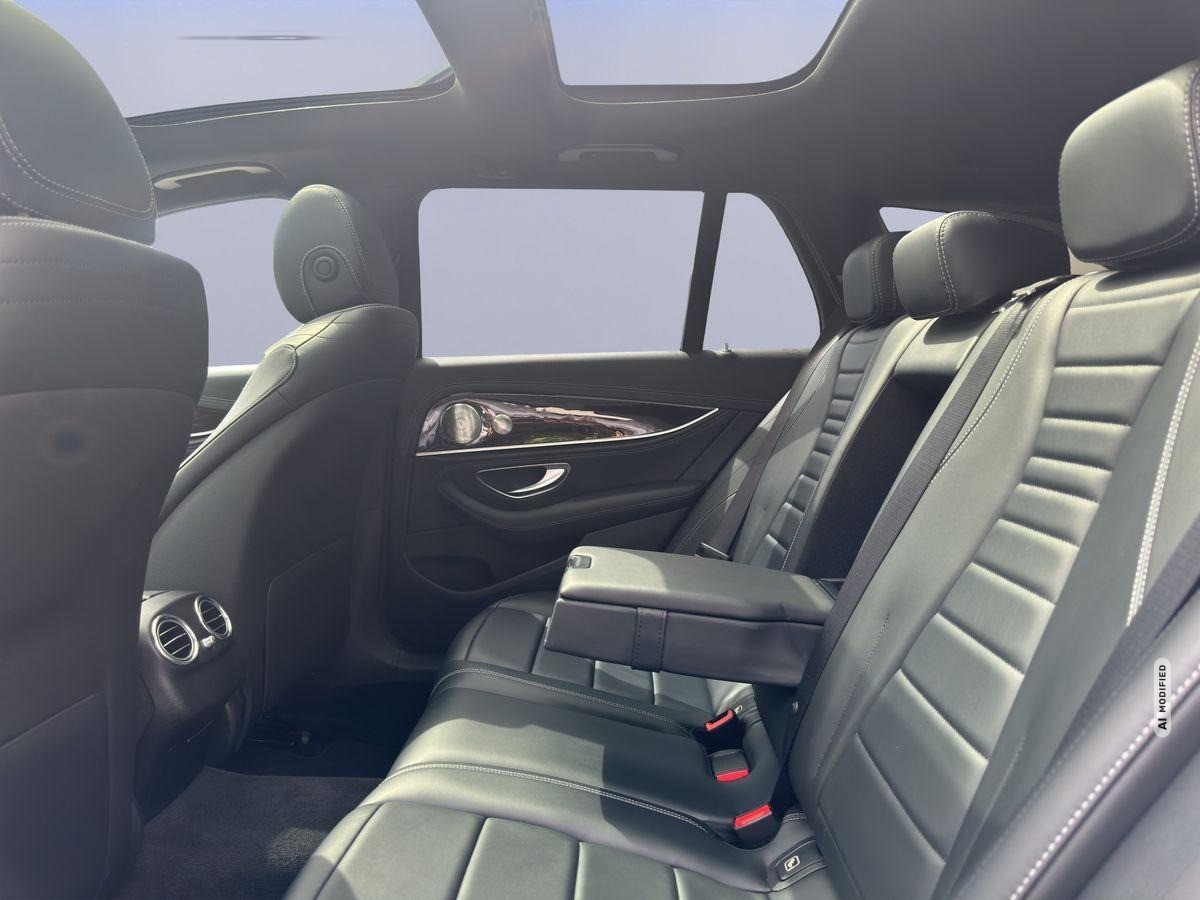 Mercedes-Benz E 220 d T AMG-Line LED/360°/Leder/Pano/Burmester