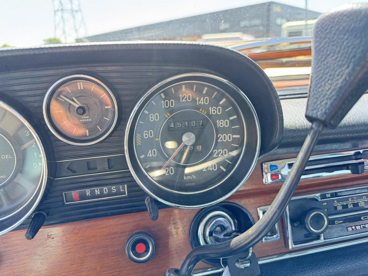 Mercedes-Benz 300 SEL 3,5 V8 Leder+Schiebedach+metallic+