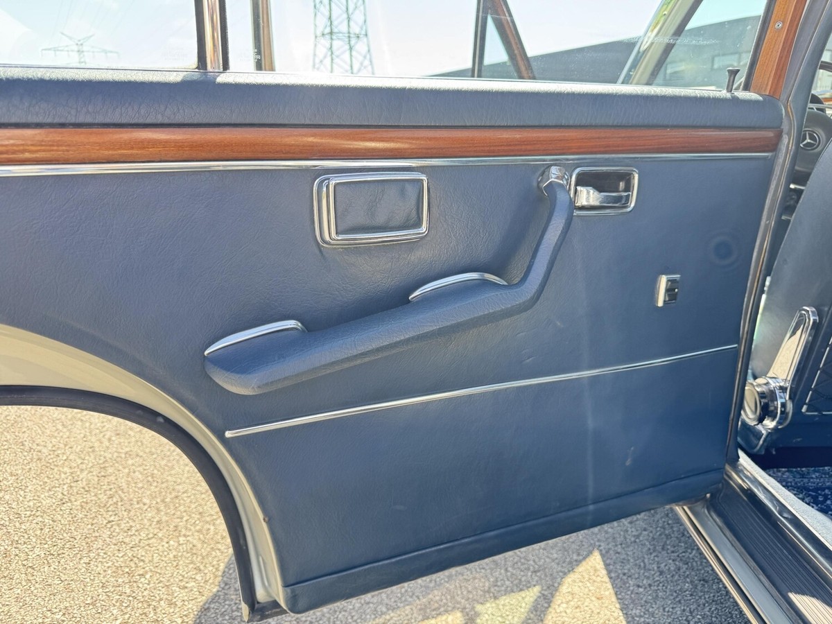 Mercedes-Benz 300 SEL 3,5 V8 Leder+Schiebedach+metallic+
