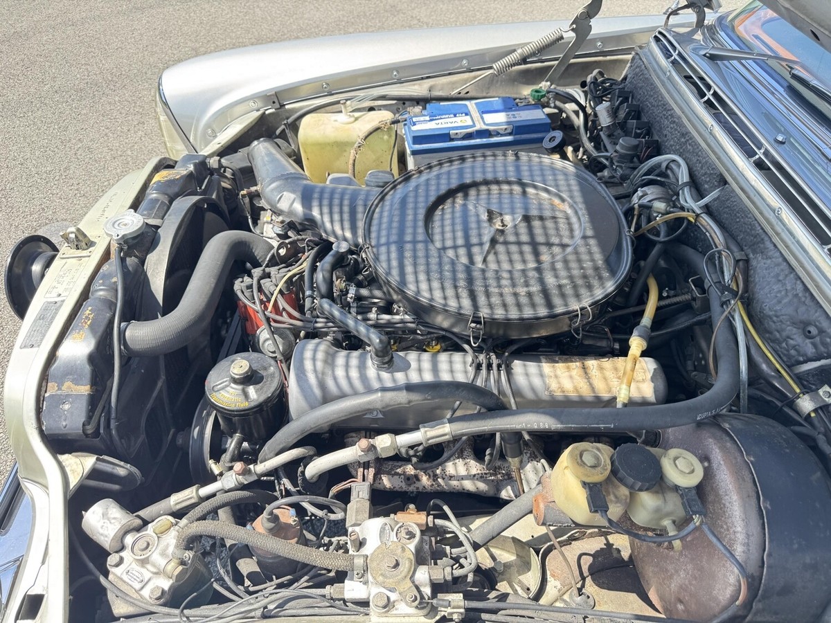 Mercedes-Benz 300 SEL 3,5 V8 Leder+Schiebedach+metallic+