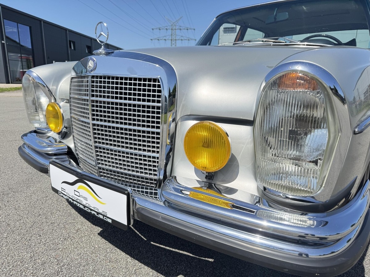 Mercedes-Benz 300 SEL 3,5 V8 Leder+Schiebedach+metallic+