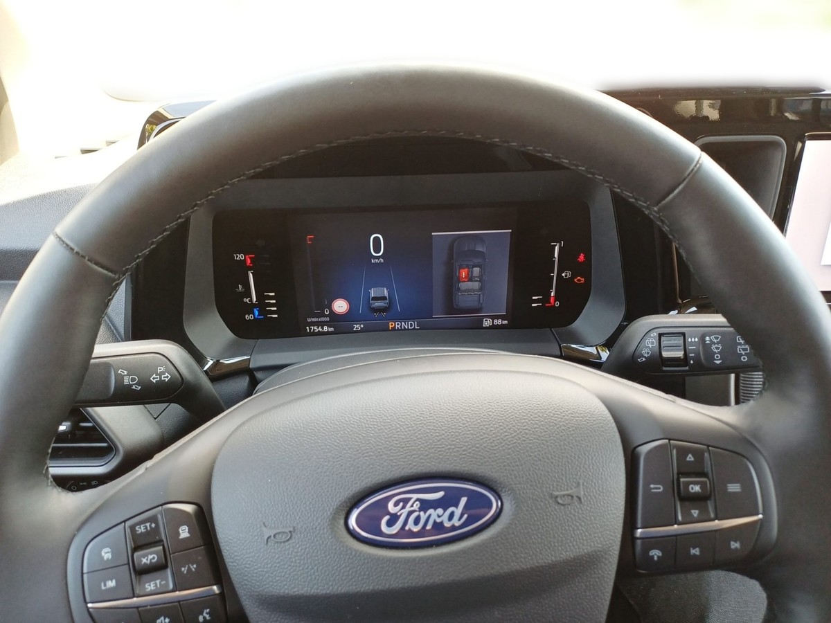 Ford Tourneo Courier 1.0 EcoB A/T Titanium Navi Sitzh.Totwinkel
