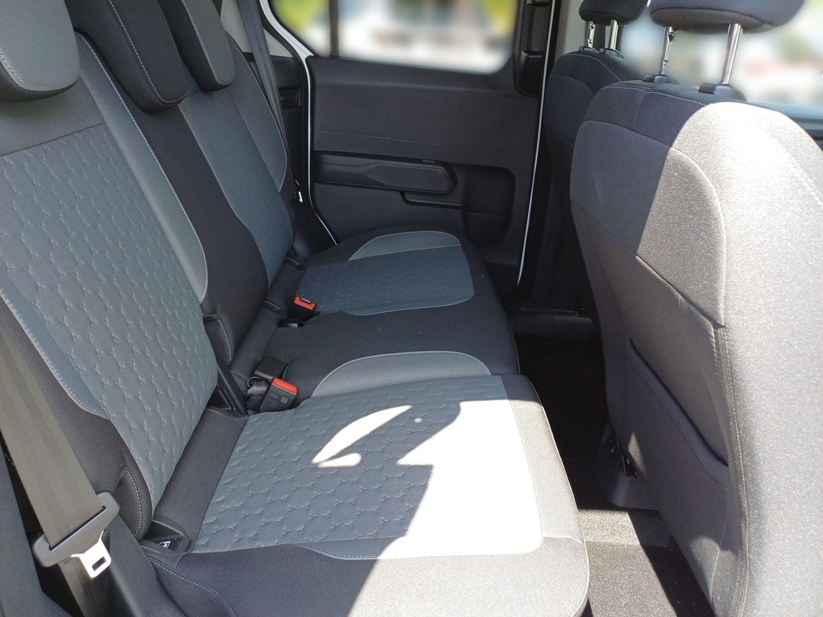 Ford Tourneo Courier 1.0 EcoB A/T Titanium Navi Sitzh.Totwinkel