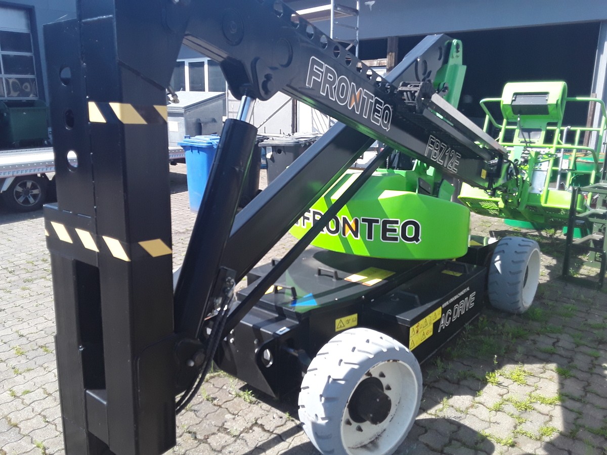 Fronteq Fronteq FBZ12E 13,5 Meter Gelenk- Teleskoparbeitsbühne 