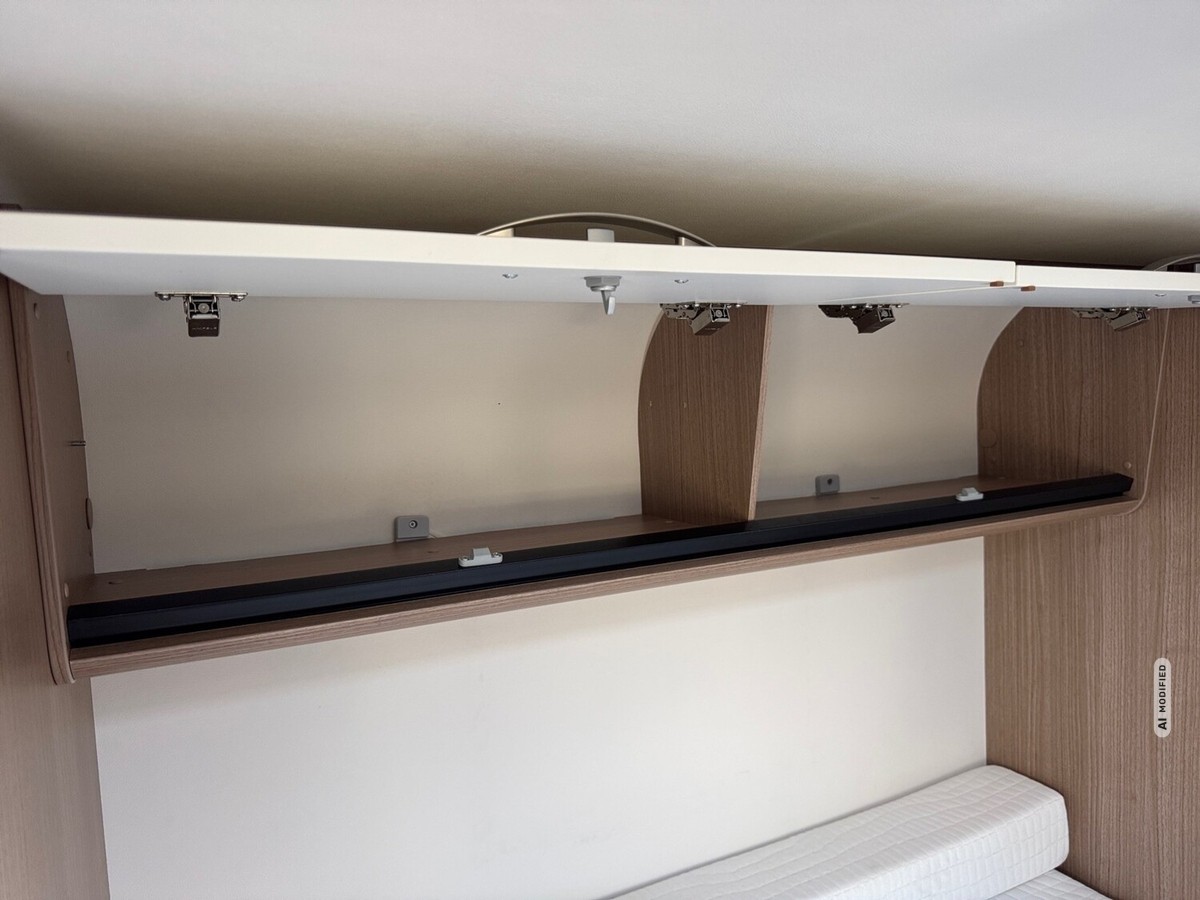 Carado V 339 Queensbett+Solar+Markise+Sat TV