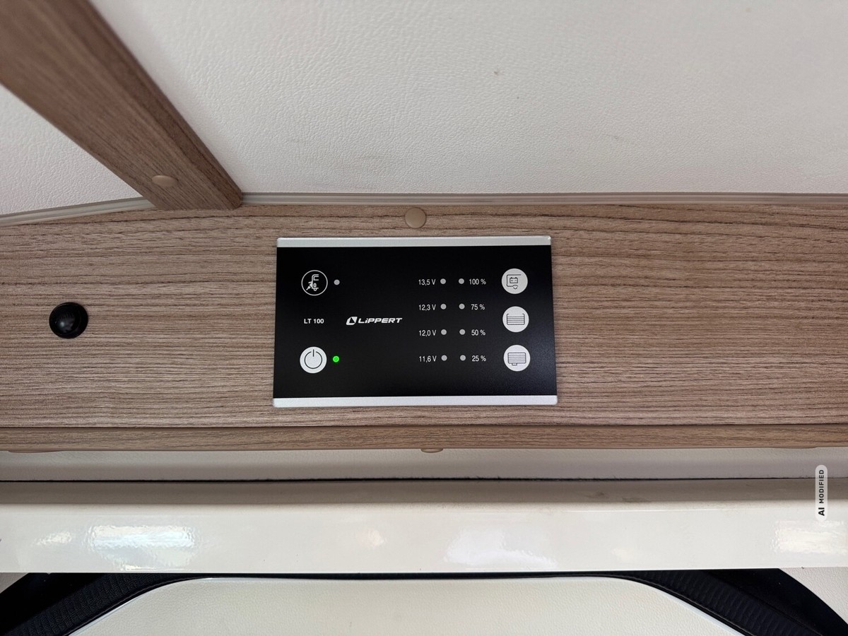 Carado V 339 Queensbett+Solar+Markise+Sat TV