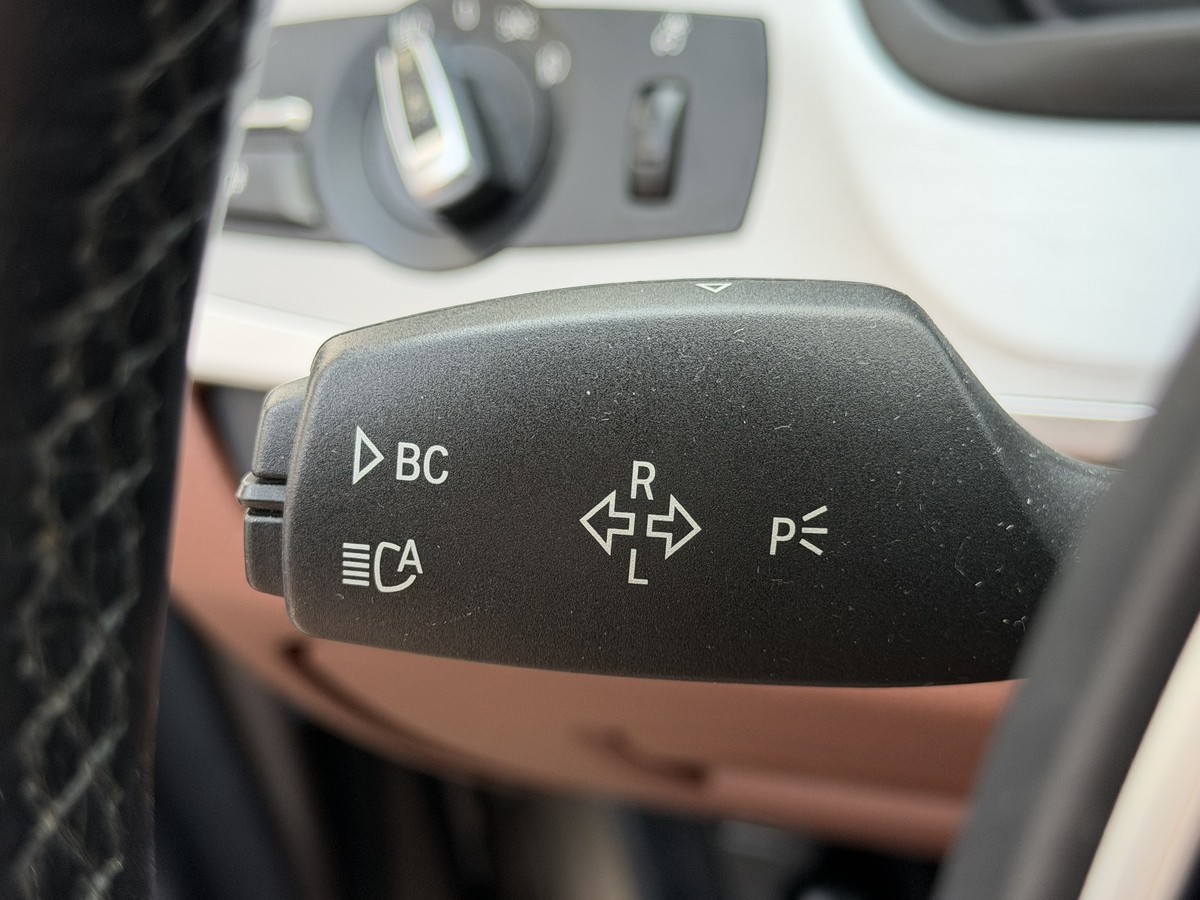 BMW 535 d xDrive Touring HiFI AHK ACC Frozen SHZ