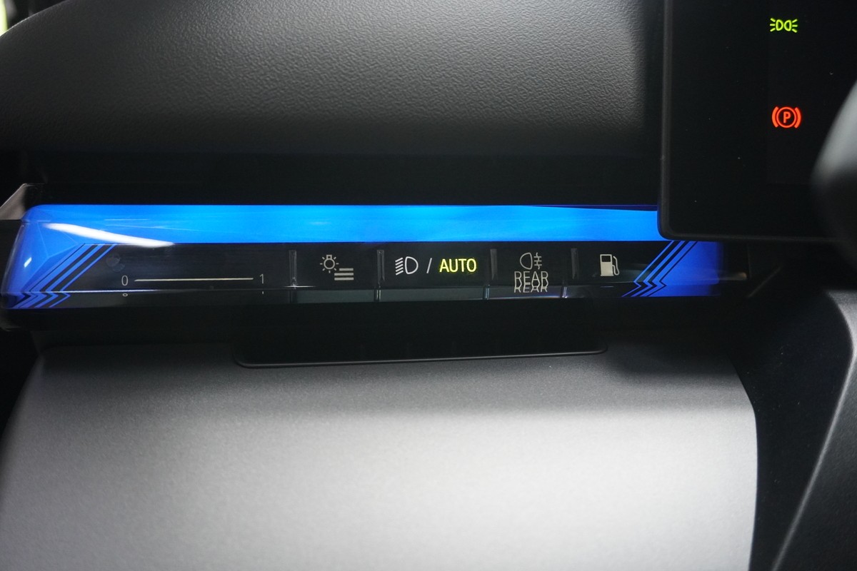 BMW 550 e xDrive LED Pano Live Cockpit Prof. ACC H&K