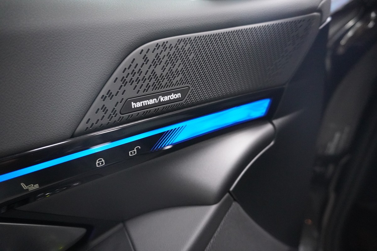 BMW 550 e xDrive LED Pano Live Cockpit Prof. ACC H&K