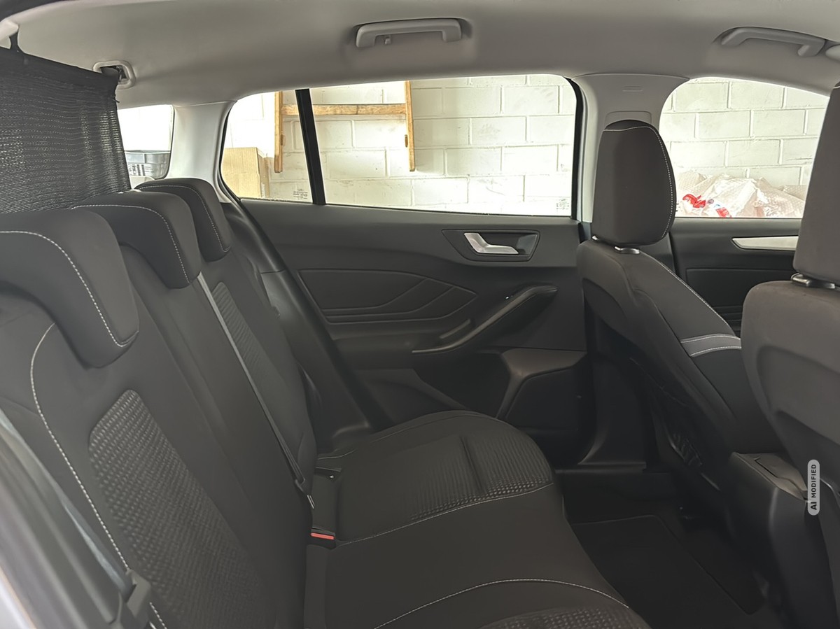 Ford Focus Cool&Connect Automatik* LED* RFK* NAVI* KLIMA 