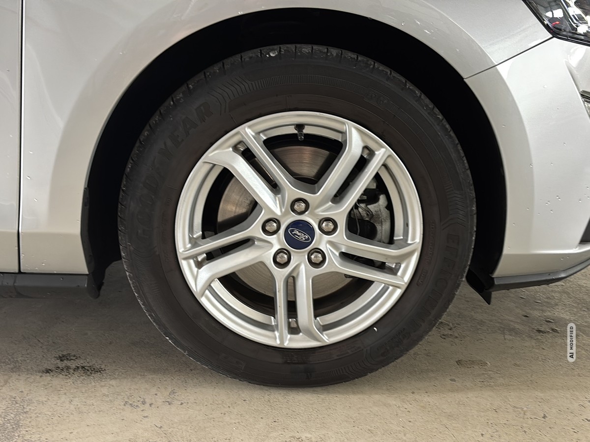Ford Focus Cool&Connect Automatik* LED* RFK* NAVI* KLIMA 