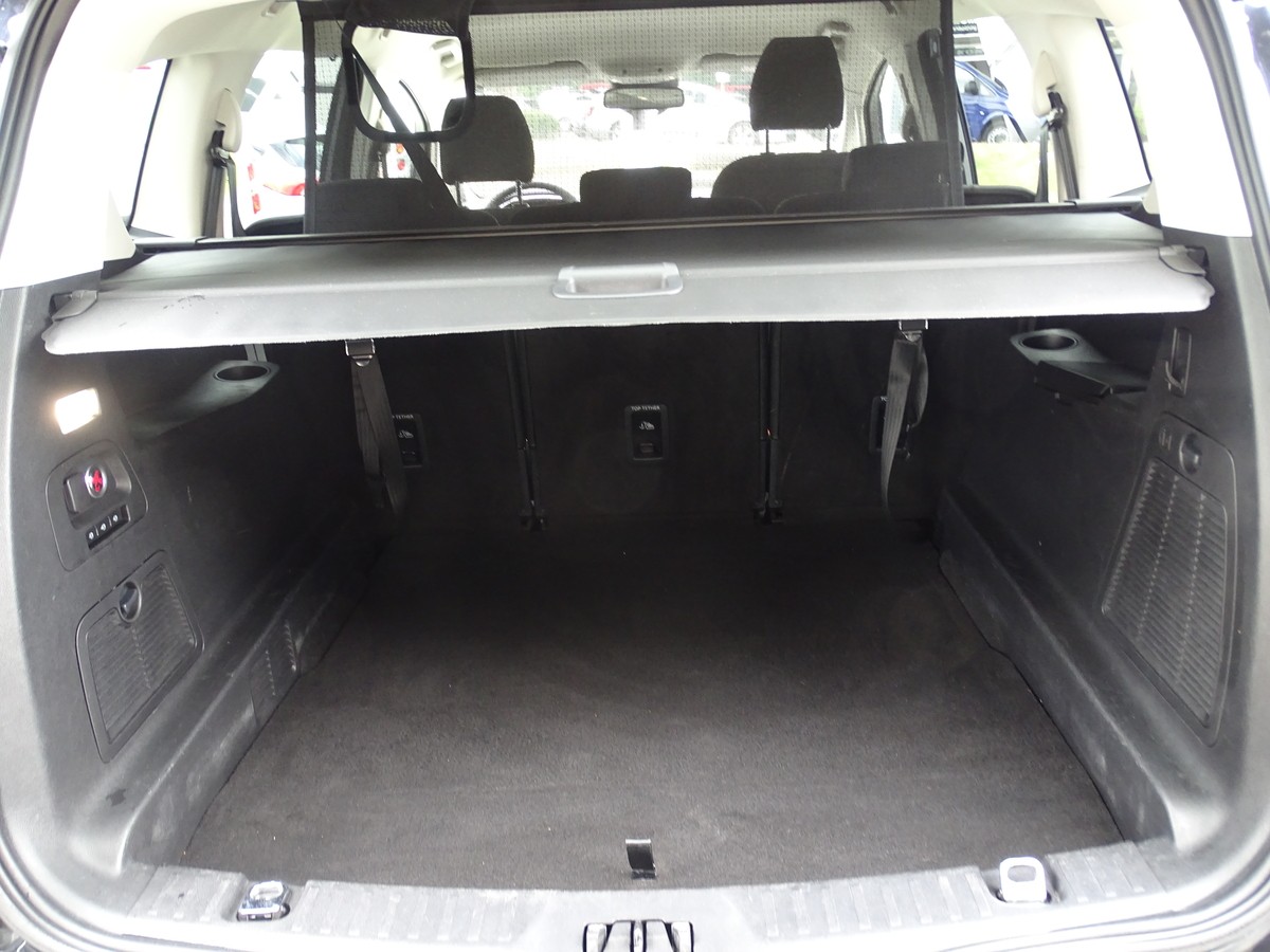 Ford S-Max 2.5 Duratec FHEV Hybrid Titanium 