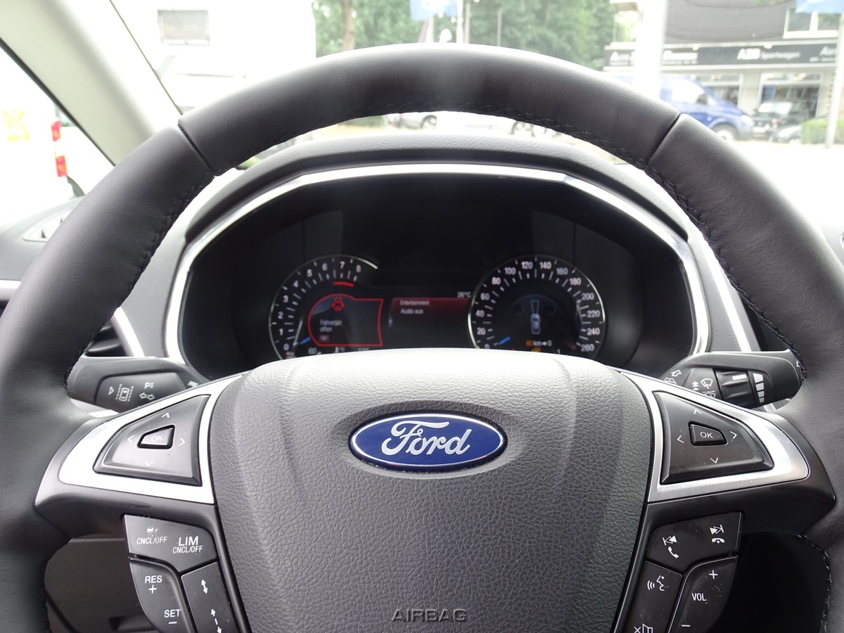 Ford S-Max 2.5 Duratec FHEV Hybrid Titanium 
