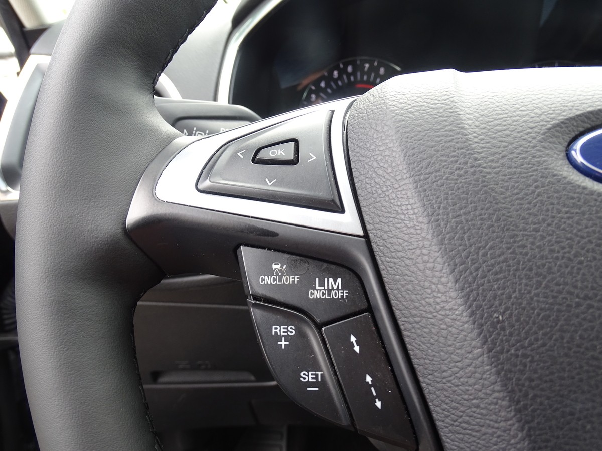 Ford S-Max 2.5 Duratec FHEV Hybrid Titanium 