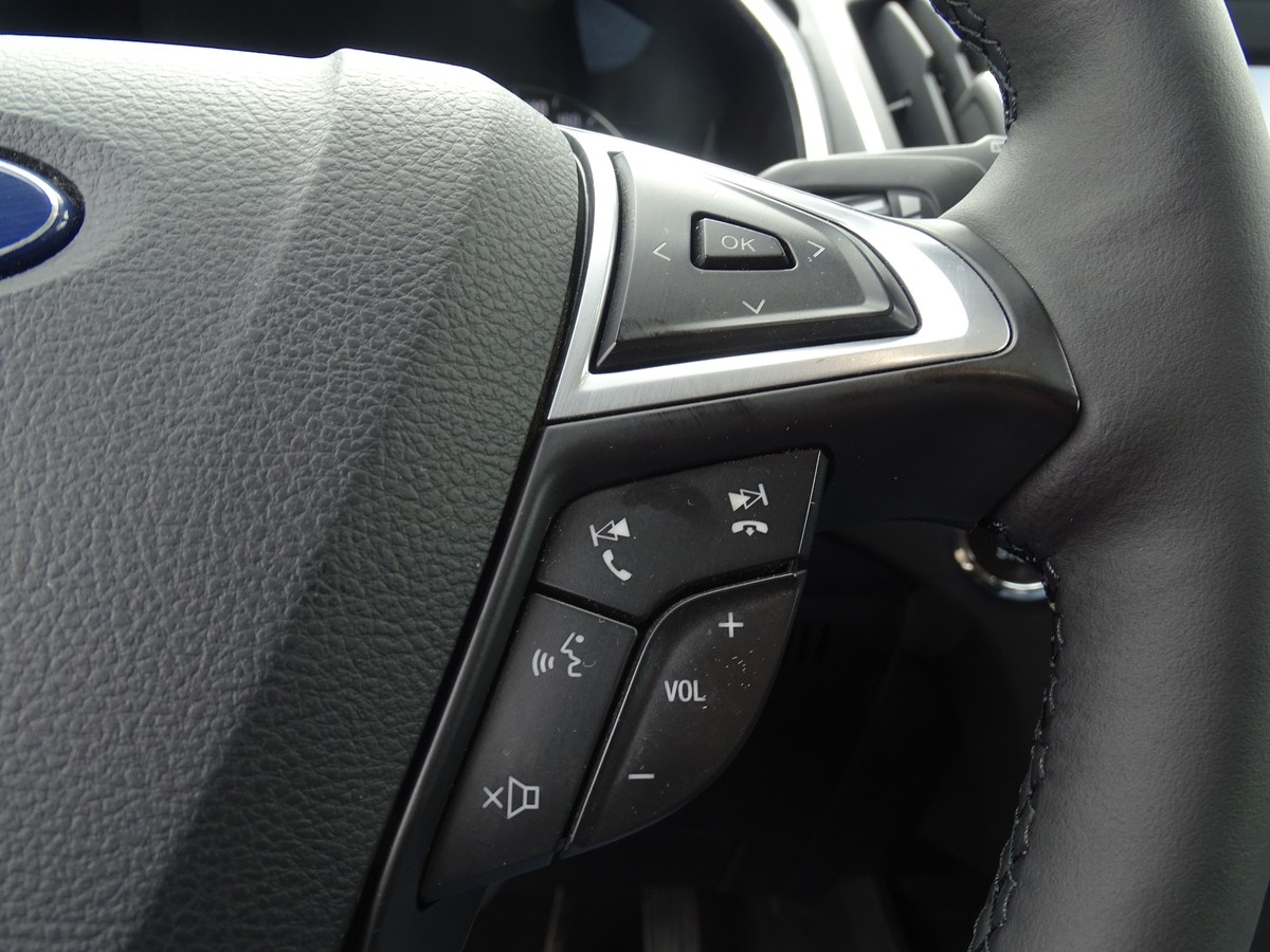 Ford S-Max 2.5 Duratec FHEV Hybrid Titanium 
