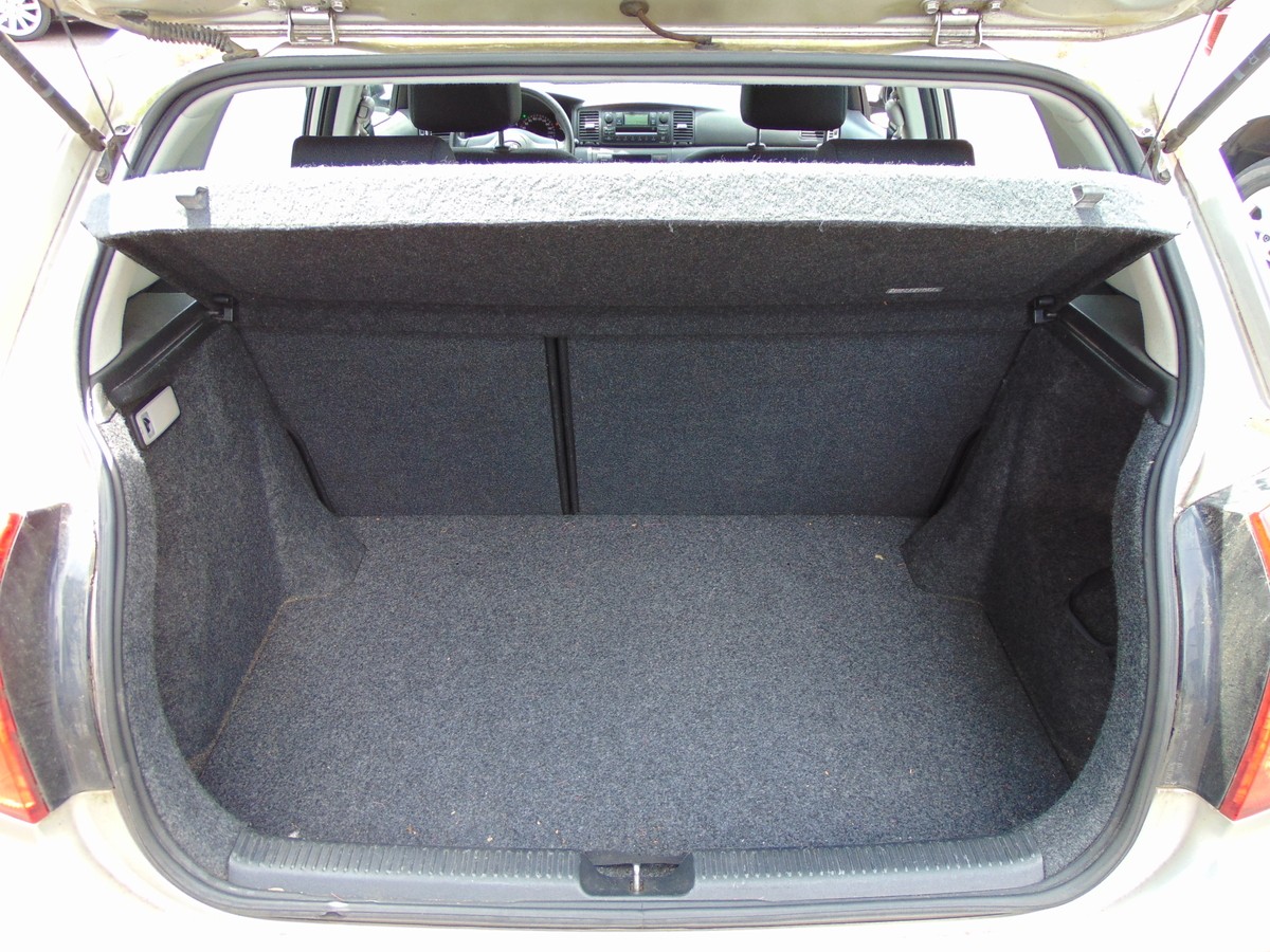 Toyota Corolla 1.4 Luna - Klimaanlage - Zentral - e.Fenster