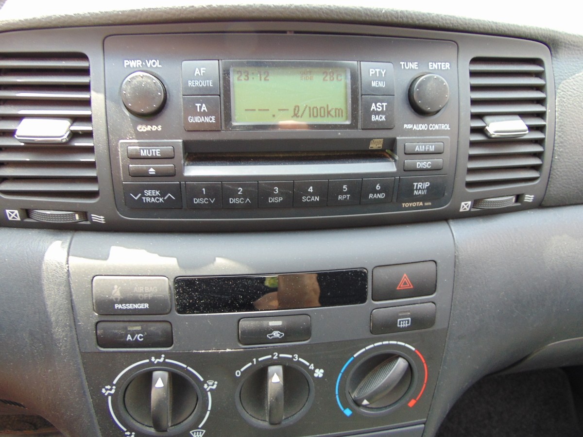 Toyota Corolla 1.4 Luna - Klimaanlage - Zentral - e.Fenster