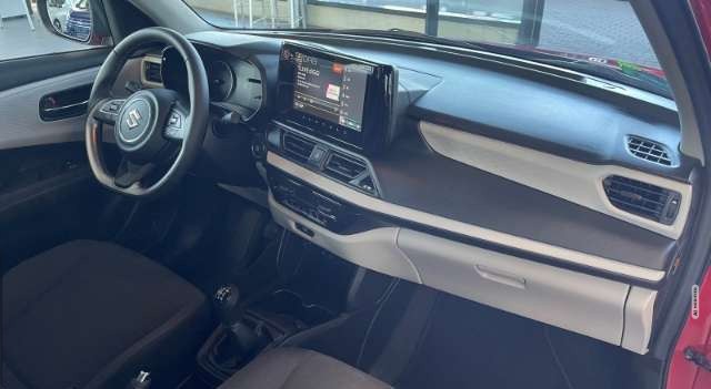 Suzuki Swift 1.2 Comfort LED NAVI ACC Kamera SitzHZG APP Connec