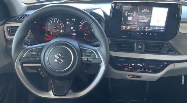 Suzuki Swift 1.2 Comfort LED NAVI ACC Kamera SitzHZG APP Connec