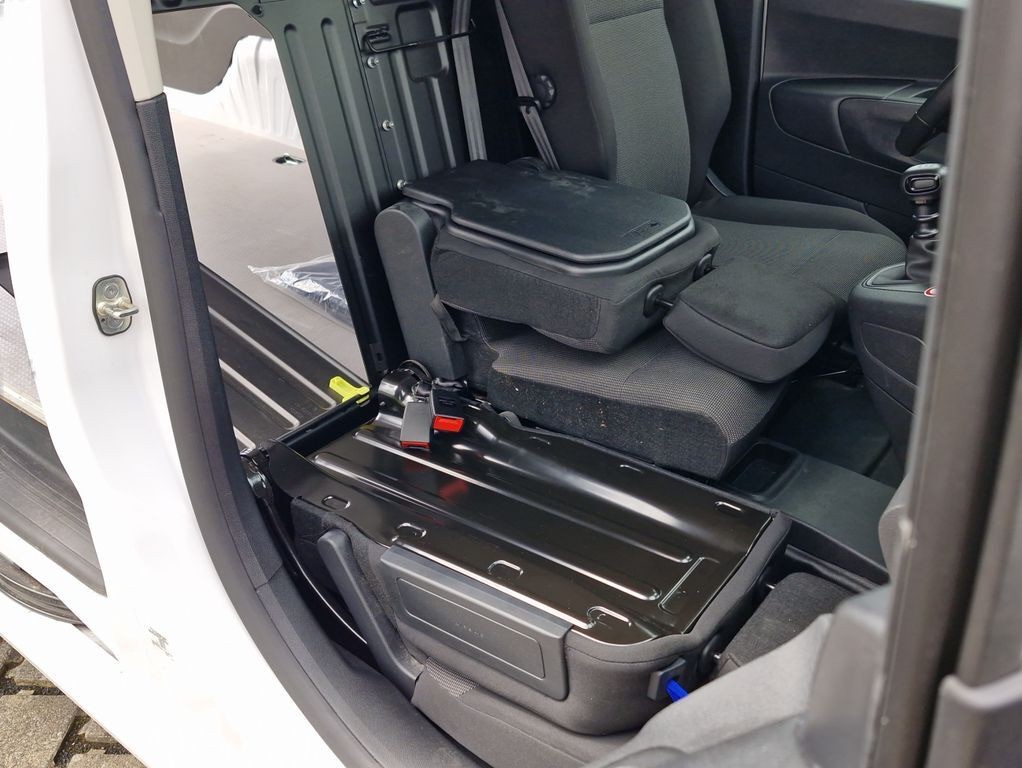 Opel Combo 1.5 D Cargo Edition XL Navi Kamera 180 SHZ