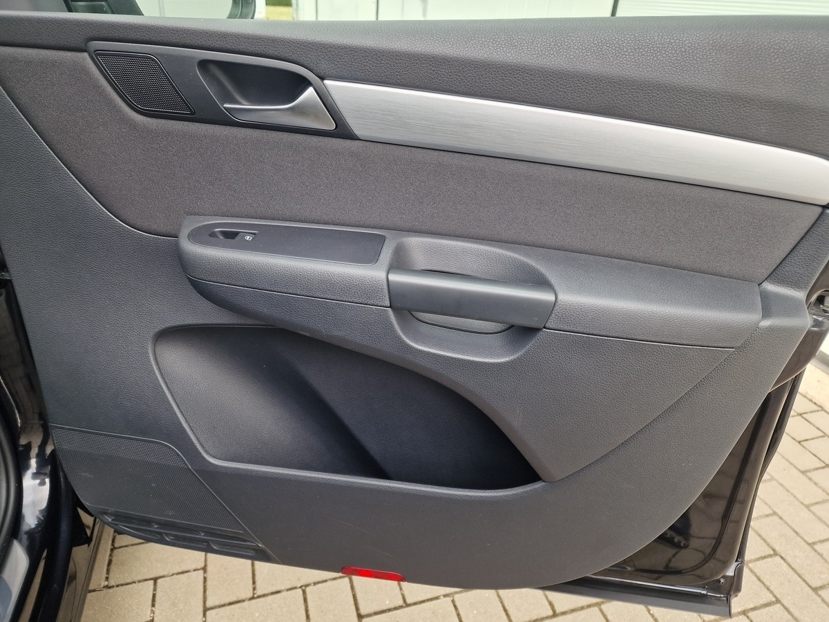 Volkswagen Sharan  Navi*Sitzheiz*R-Cam*Steuerkette neu !!!