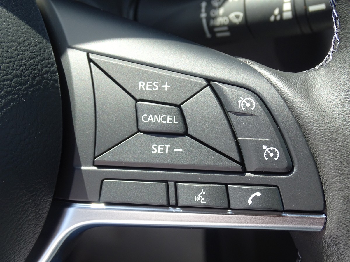 Nissan Juke 1.6 Hybrid N-Connecta Hybrid Winter Paket