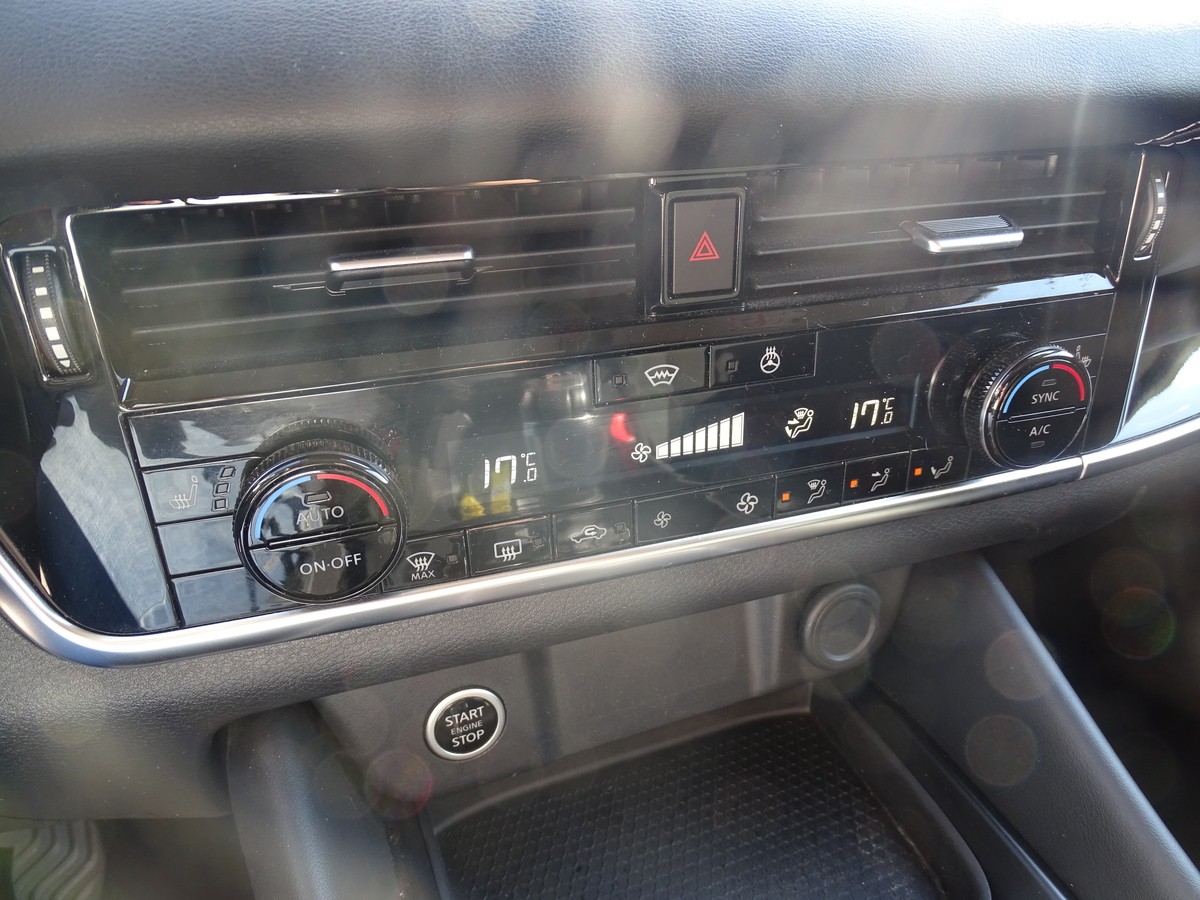 Nissan Qashqai 1.3 DIG-T N-Connecta 