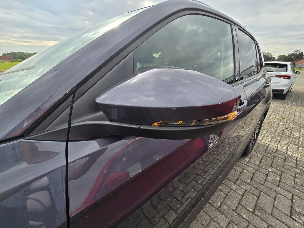 Volkswagen T-Cross 1.0 TSI Active  #Navi #Klima #AHK #ALU #SHZ 