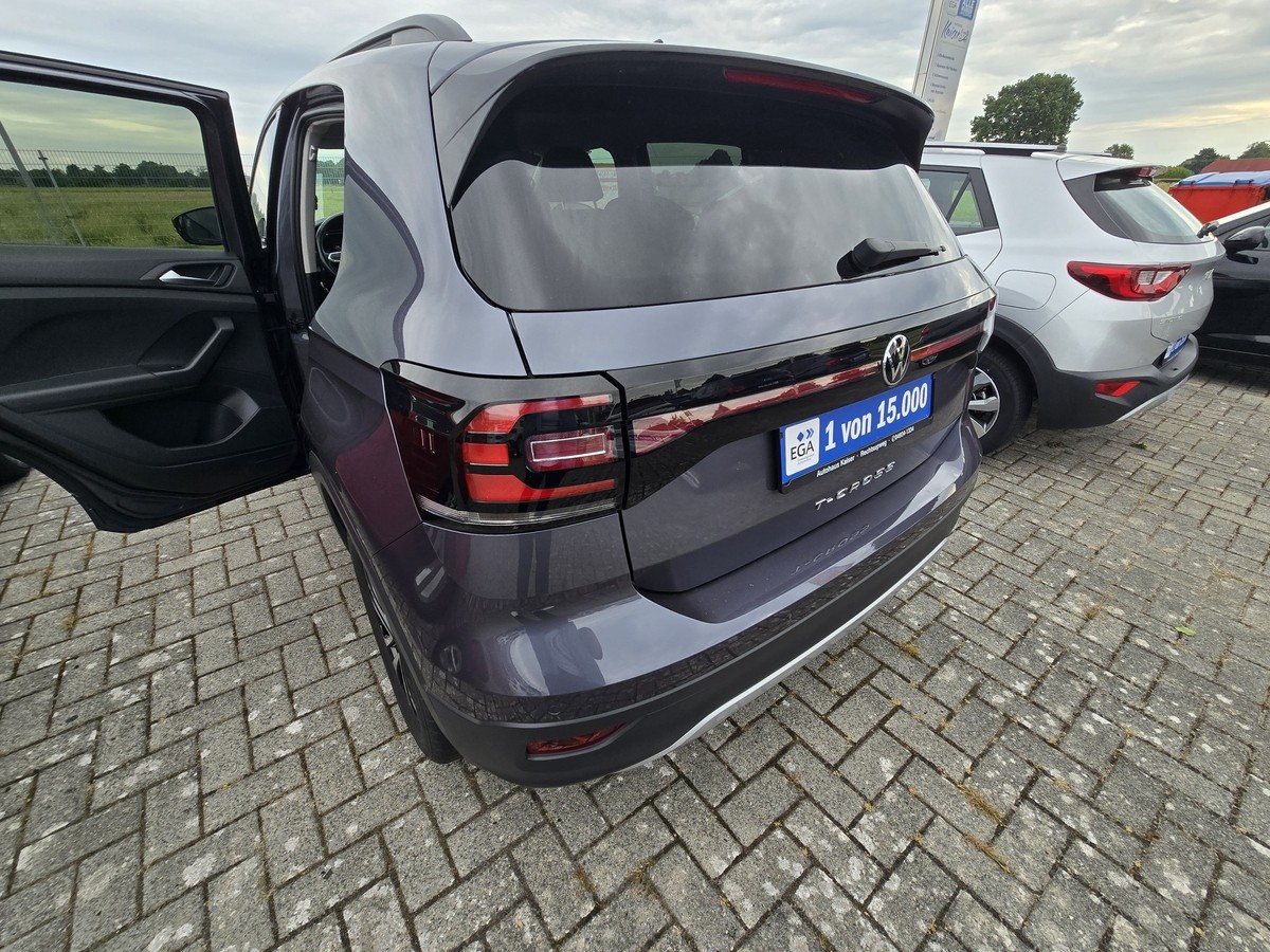 Volkswagen T-Cross 1.0 TSI Active  #Navi #Klima #AHK #ALU #SHZ 