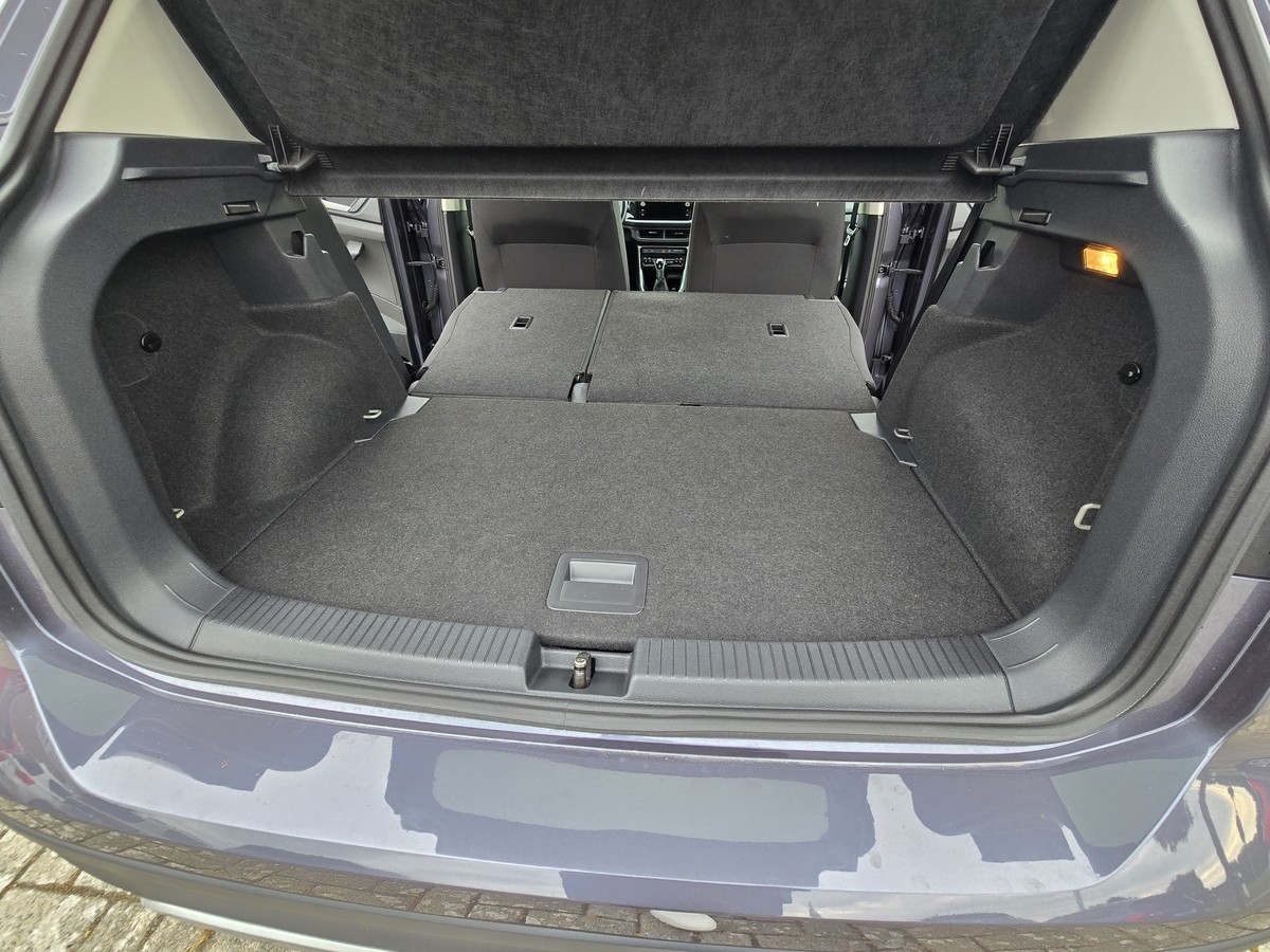 Volkswagen T-Cross 1.0 TSI Active  #Navi #Klima #AHK #ALU #SHZ 