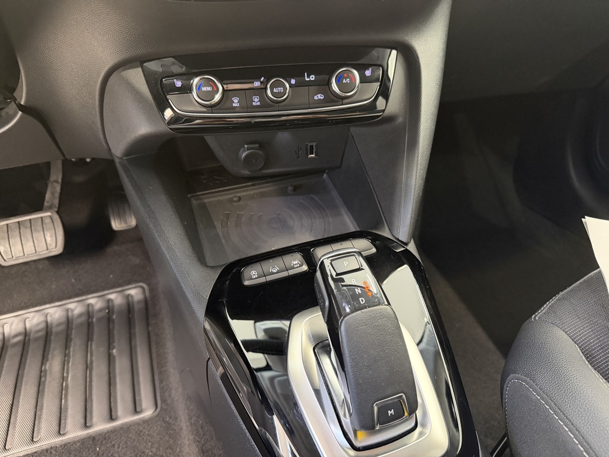 Opel Corsa F 1.2 Turbo*ZahnriemenNEU*8-FACH*