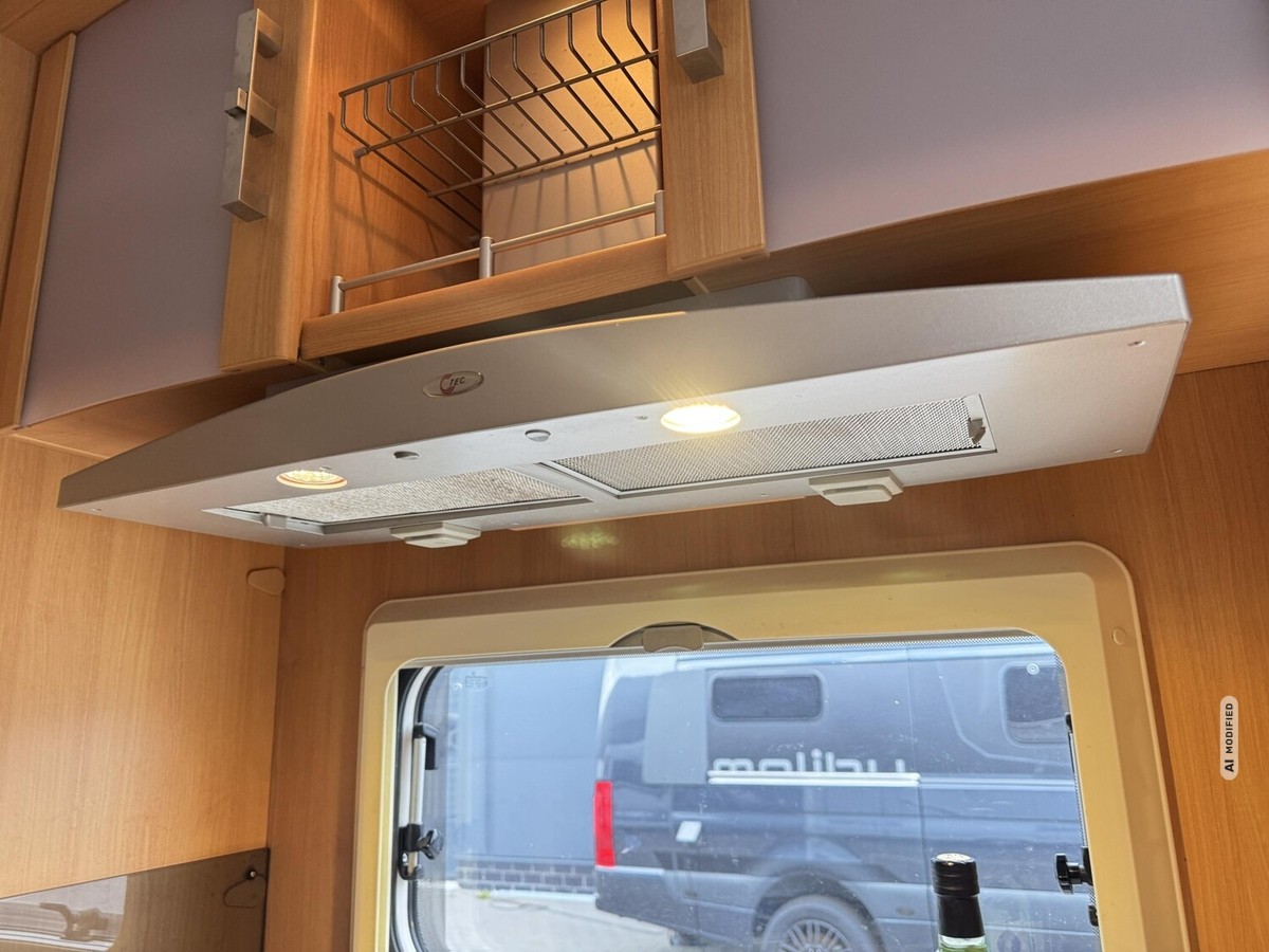 TEC RoTEC A 700 G TV+AHK+Markise+Alkoven