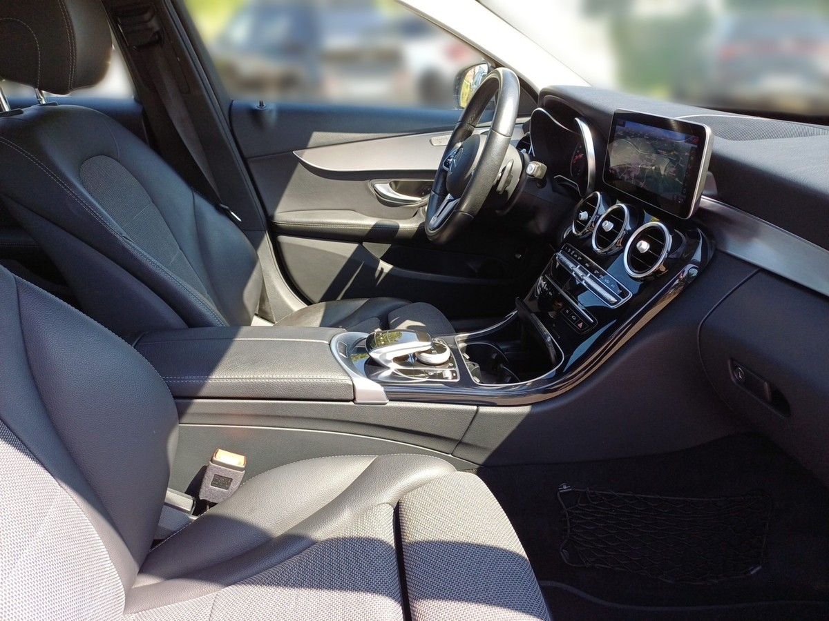 Mercedes-Benz C 180 T Avantgarde LED PDC Kamera Allwetter Navi App