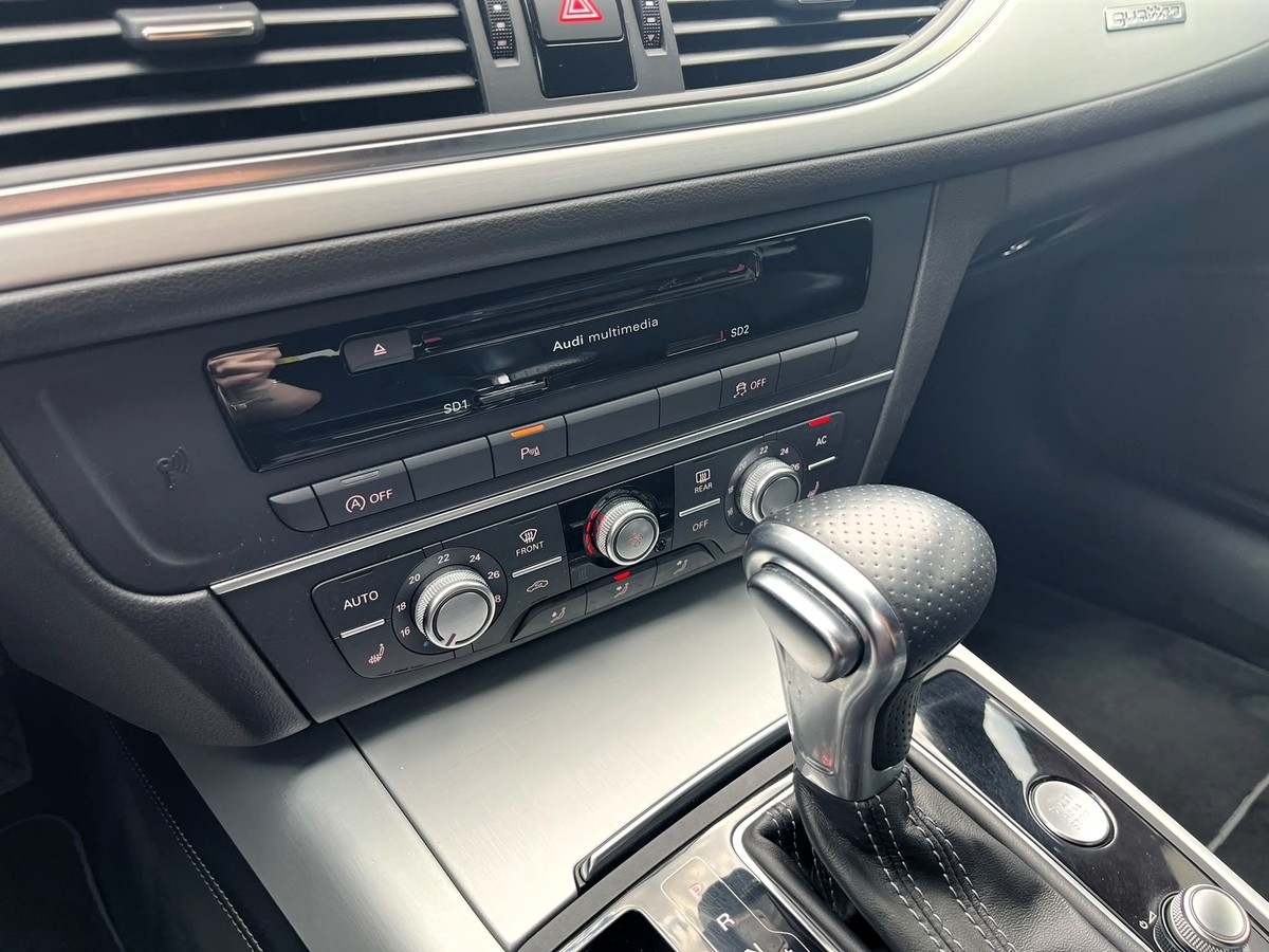 Audi A6 Avant 3.0 TDI Quattro*S-Line*Pano*AHK*2. Hand*