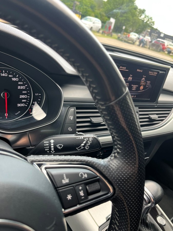 Audi A6 Avant 3.0 TDI Quattro*S-Line*Pano*AHK*2. Hand*