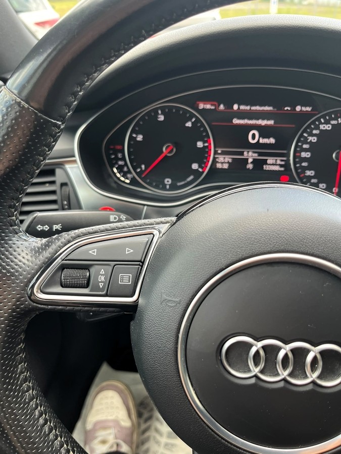 Audi A6 Avant 3.0 TDI Quattro*S-Line*Pano*AHK*2. Hand*