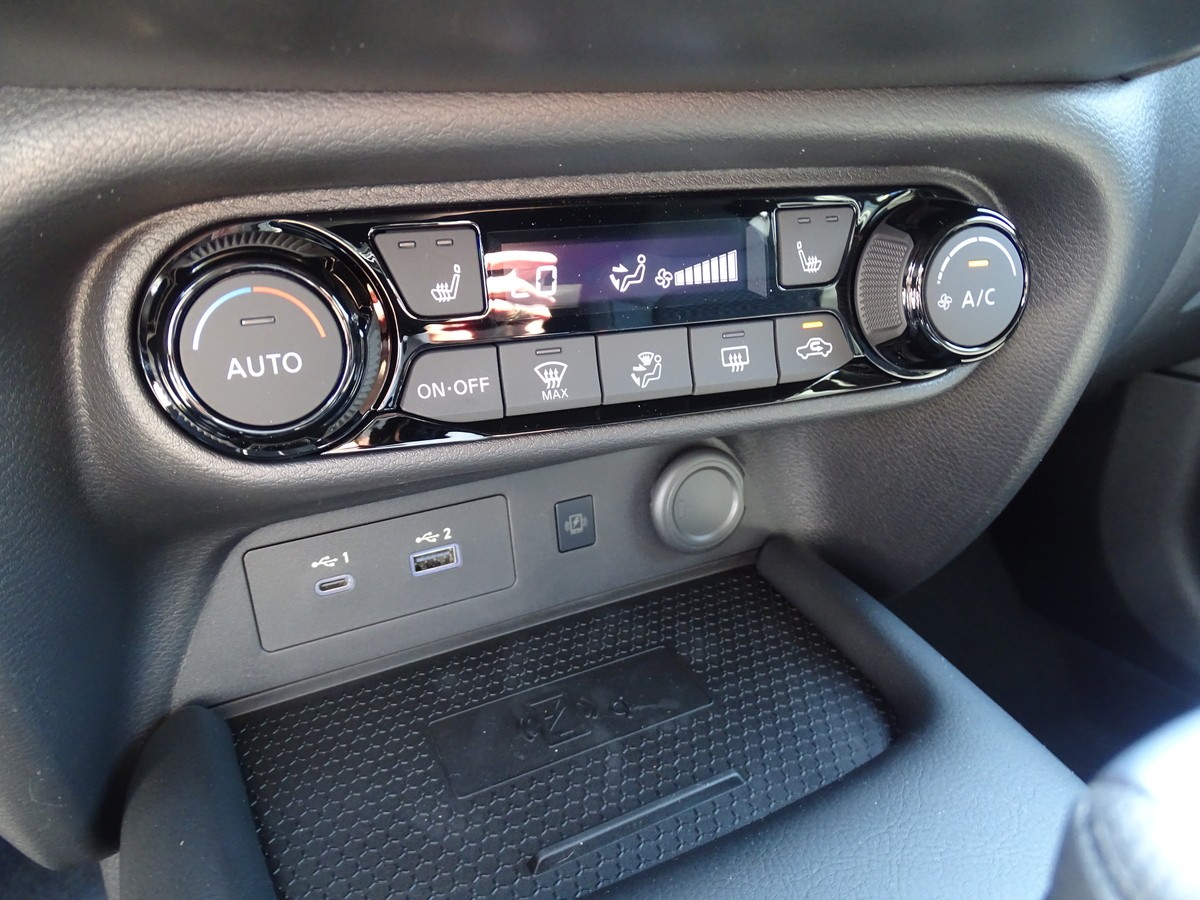 Nissan Juke 1.6 Hybrid N-Connecta Kamera Winter Paket 